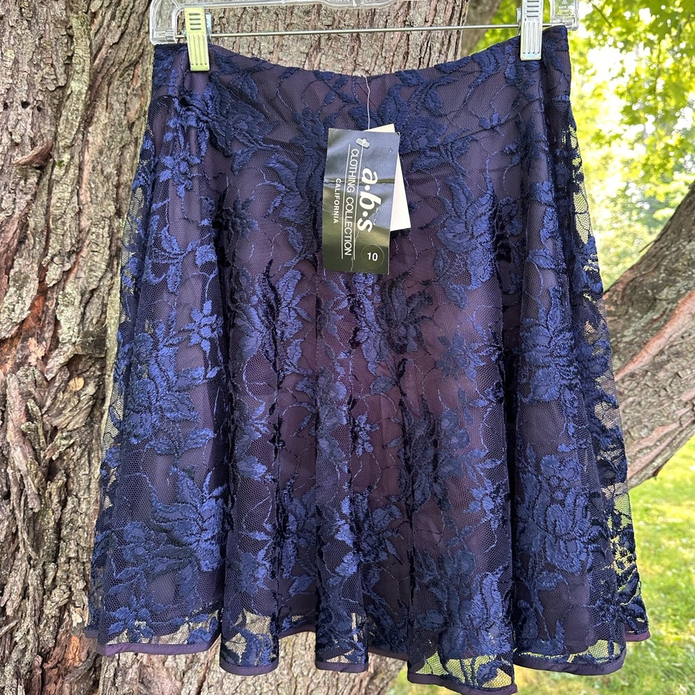 NWT Vintage Navy Floral Lace Skirt
